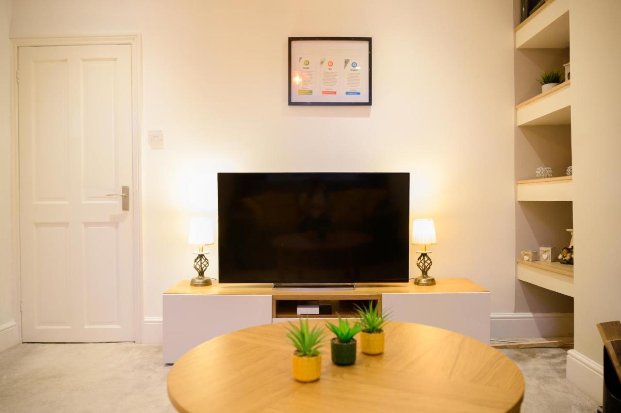 Luxurious Tranquil Four Bedroom Retreat In Buxton Buxton  Luaran gambar